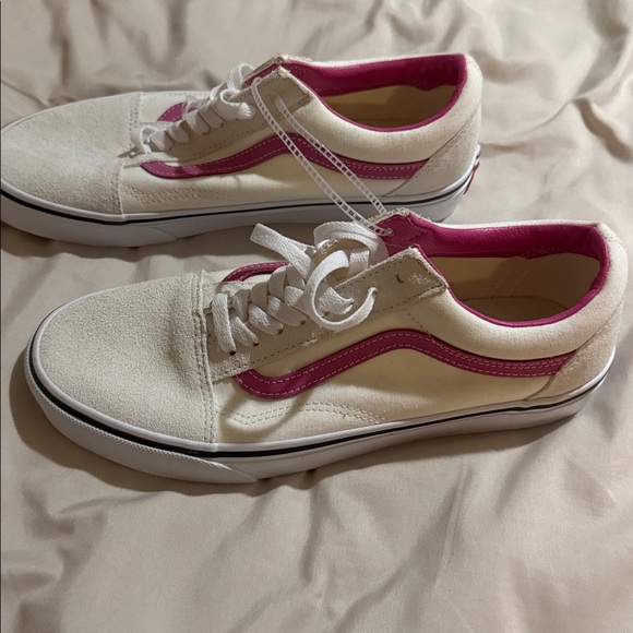 Vans Shoes - Van’s old skool